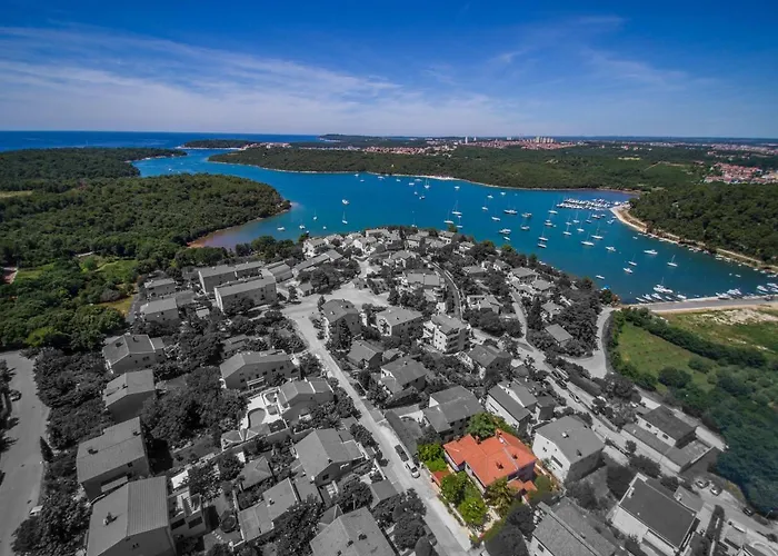 Beautiful-banjole-beachside-apartment-a2-150m-from-the-beach *