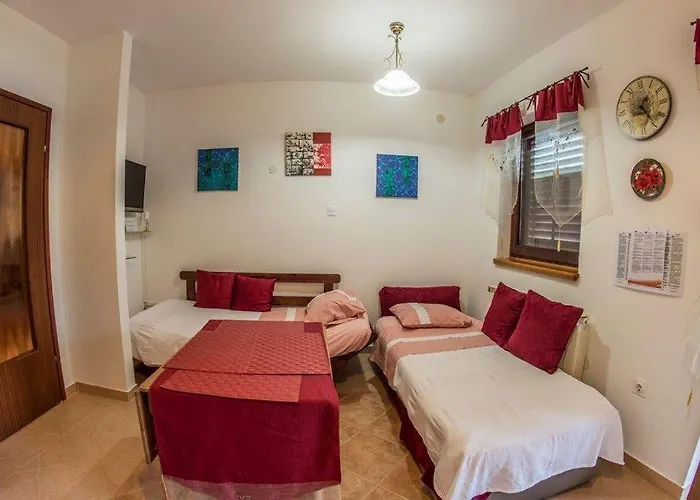 Beautiful-banjole-beachside-apartment-a2-150m-from-the-beach Lejlighed Banjole