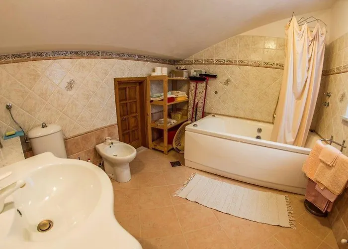 Beautiful-banjole-beachside-apartment-a2-150m-from-the-beach *