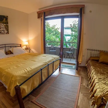 Beautiful-banjole-beachside-apartment-a2-150m-from-the-beach *