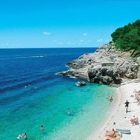 Apartment Beautiful-banjole-beachside-apartment-a2-150m-from-the-beach Banjole